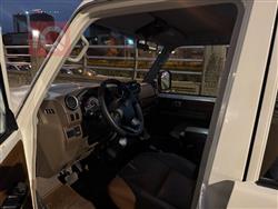 تويوتا لاند كروزر 76